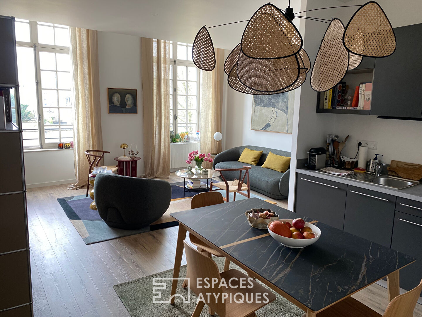 Appartement état neuf dans immeuble historique du XVII ème