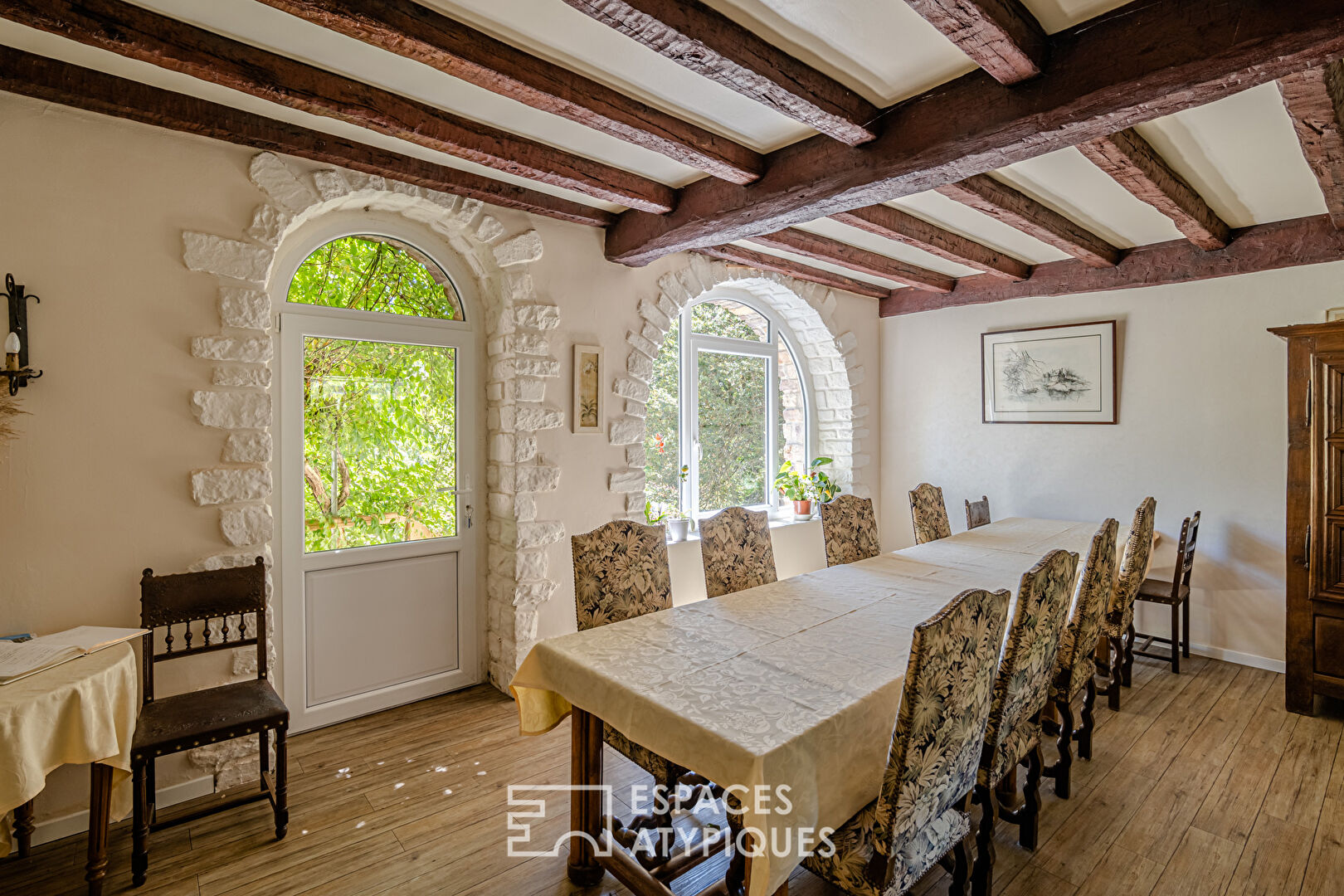 Moulin historique avec habitation, gîtes et salle de réception