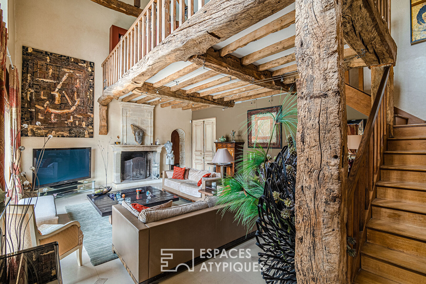 Beautiful domain of 5 hectares in the middle of the Normandy countryside
