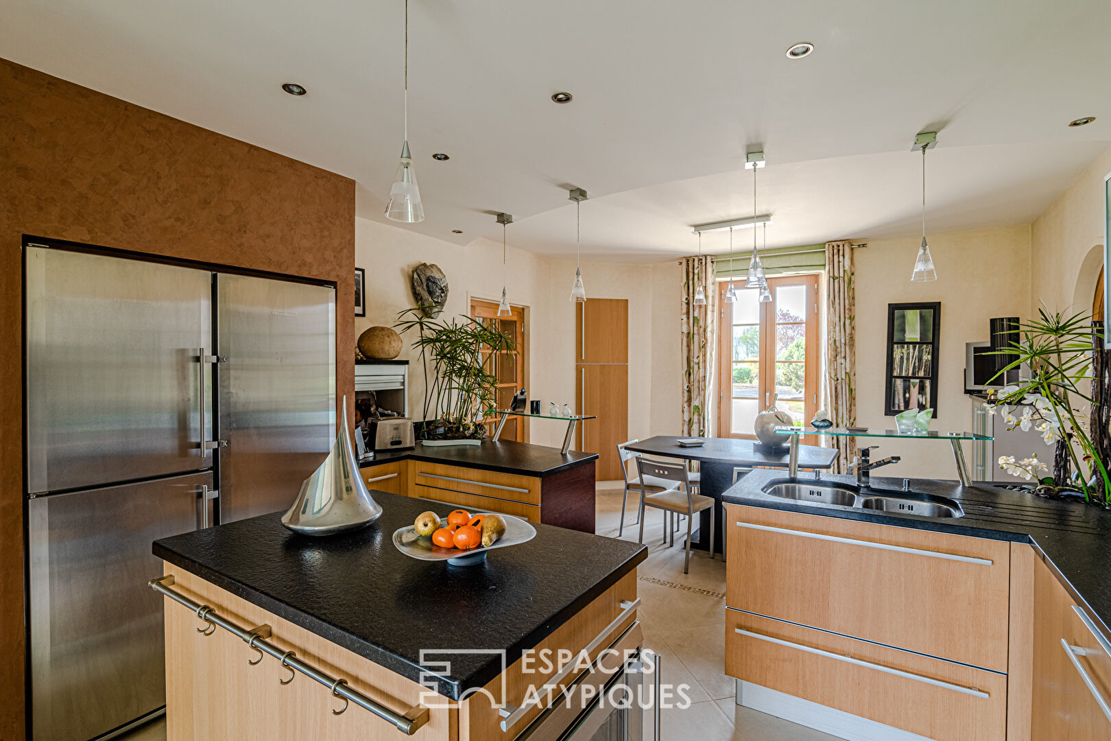 Beautiful domain of 5 hectares in the middle of the Normandy countryside