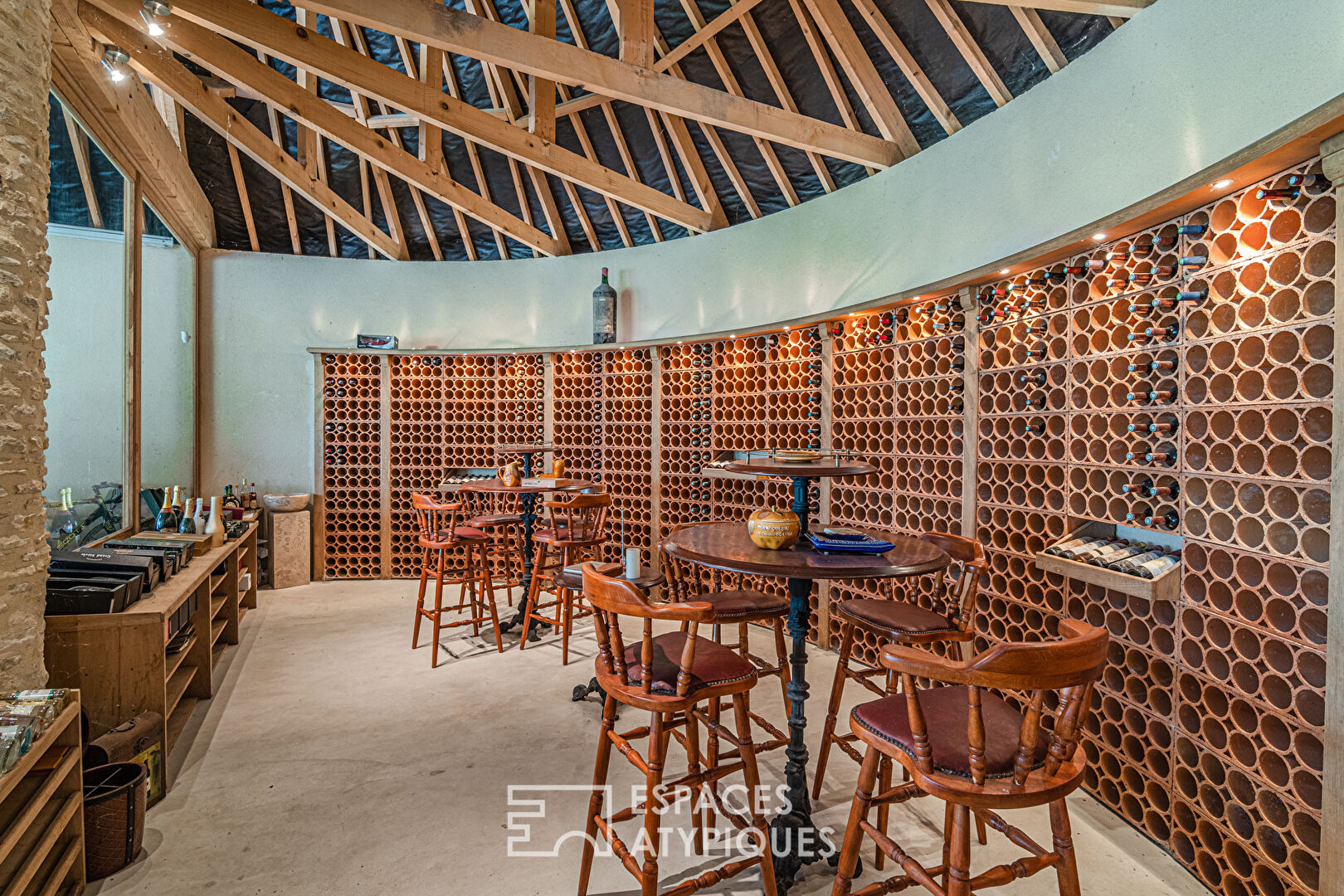 Beautiful domain of 5 hectares in the middle of the Normandy countryside
