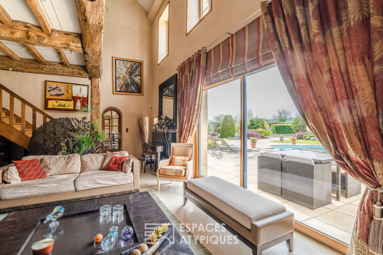 Beautiful domain of 5 hectares in the middle of the Normandy countryside