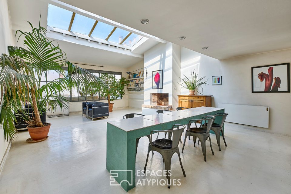 Dernier étage type loft en duplex avec verrières - Quartier Montorgueil
