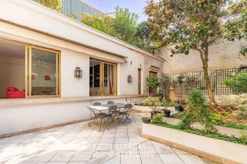 Double apartment with terrace and garden – Chaillot district
