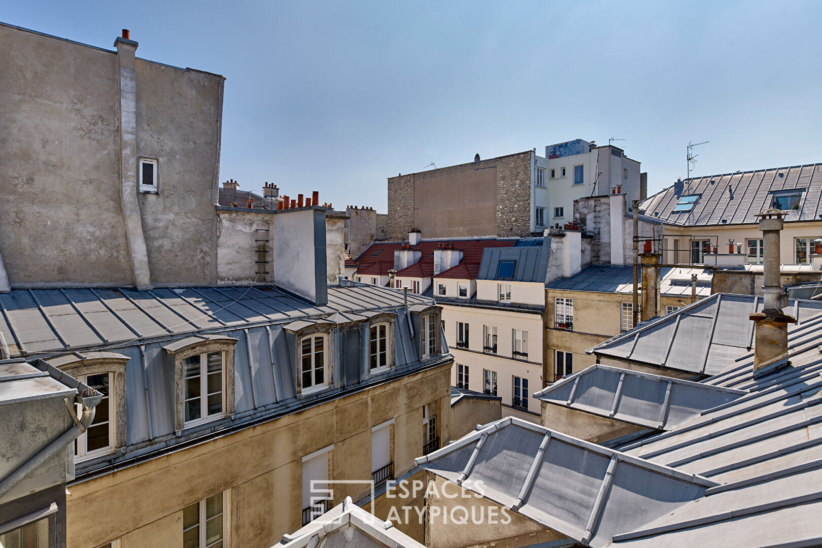 Dernier étage avec terrasse tropézienne – Marché Cadet