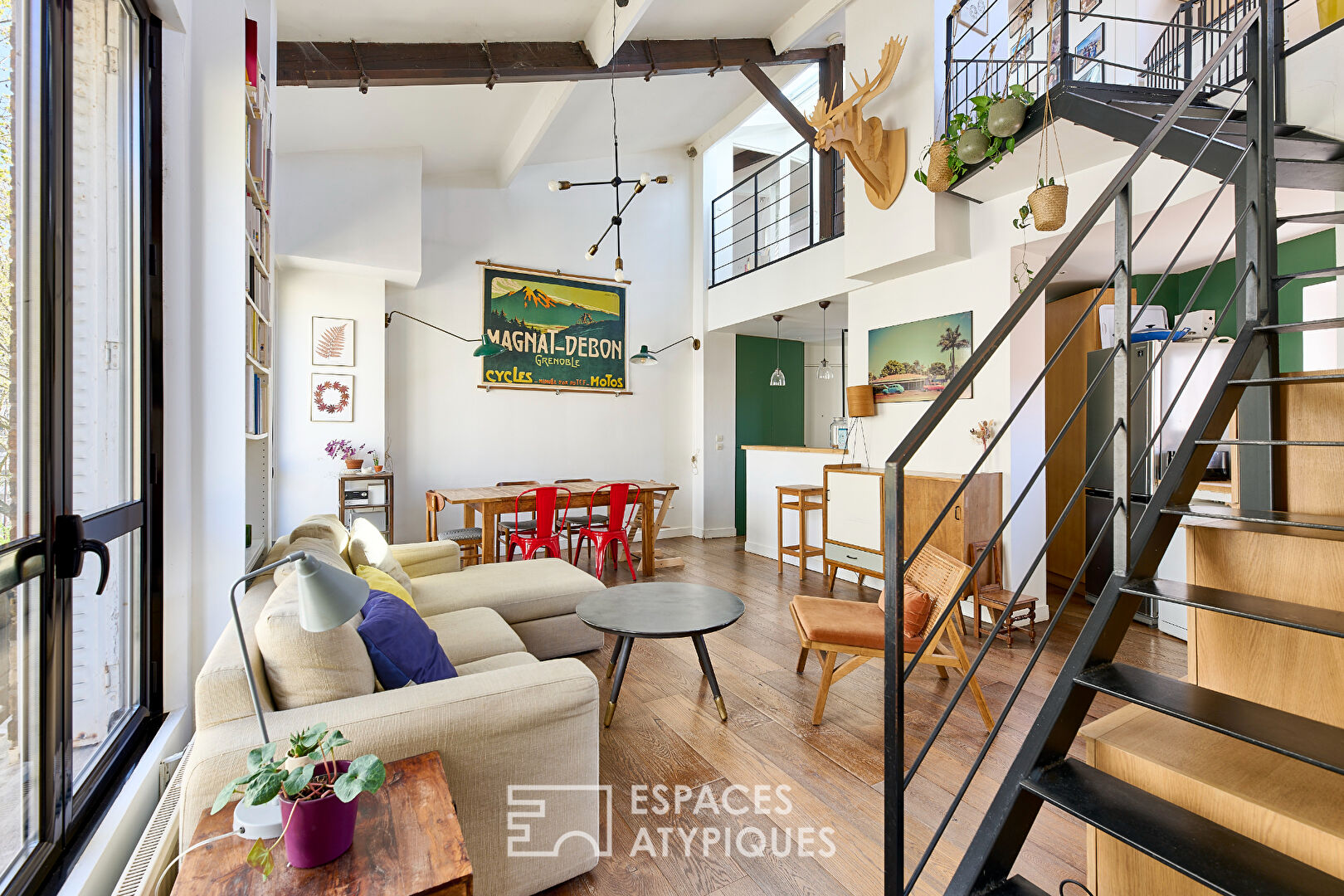 Top floor crossing – Grandes Carrières district