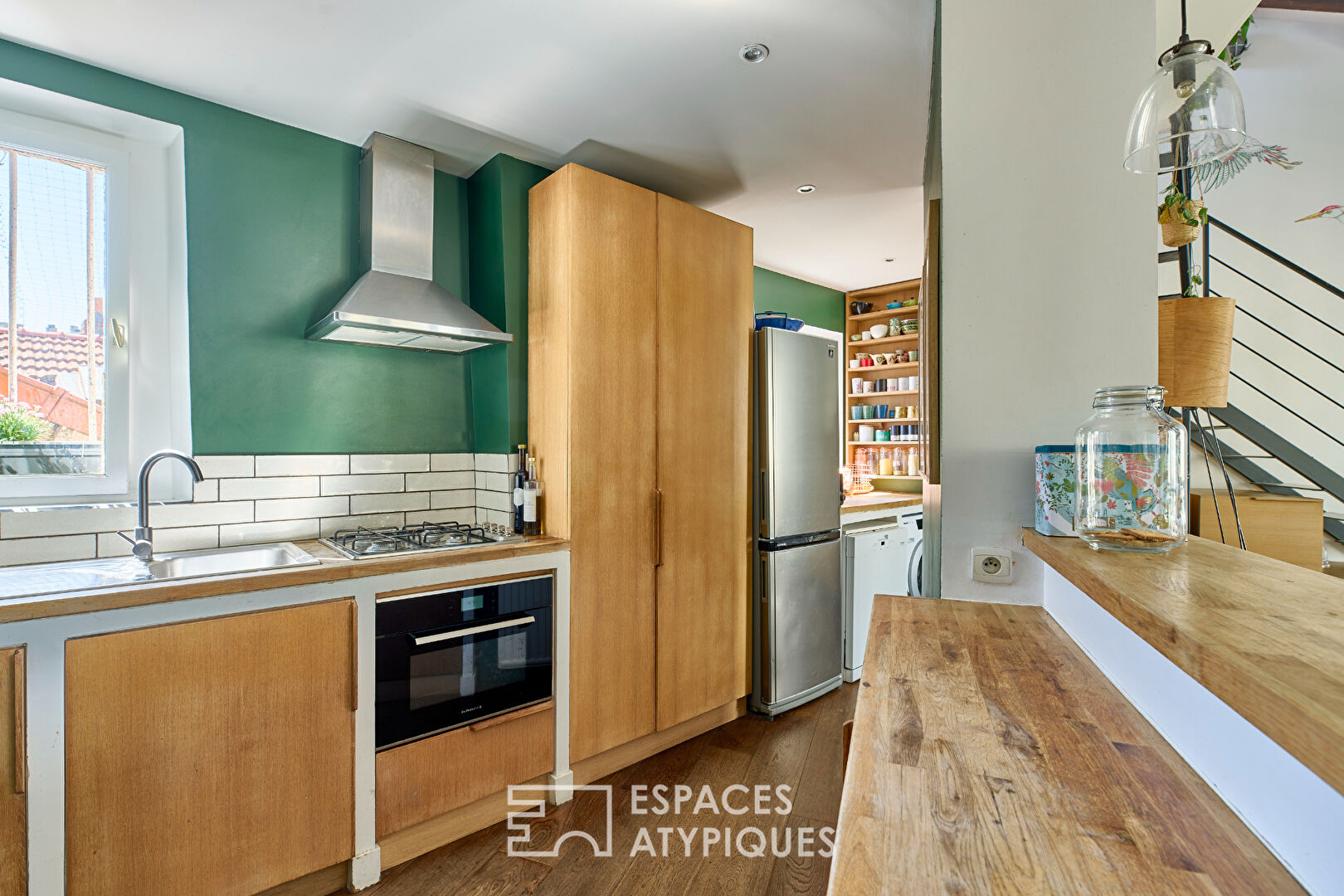 Top floor crossing – Grandes Carrières district