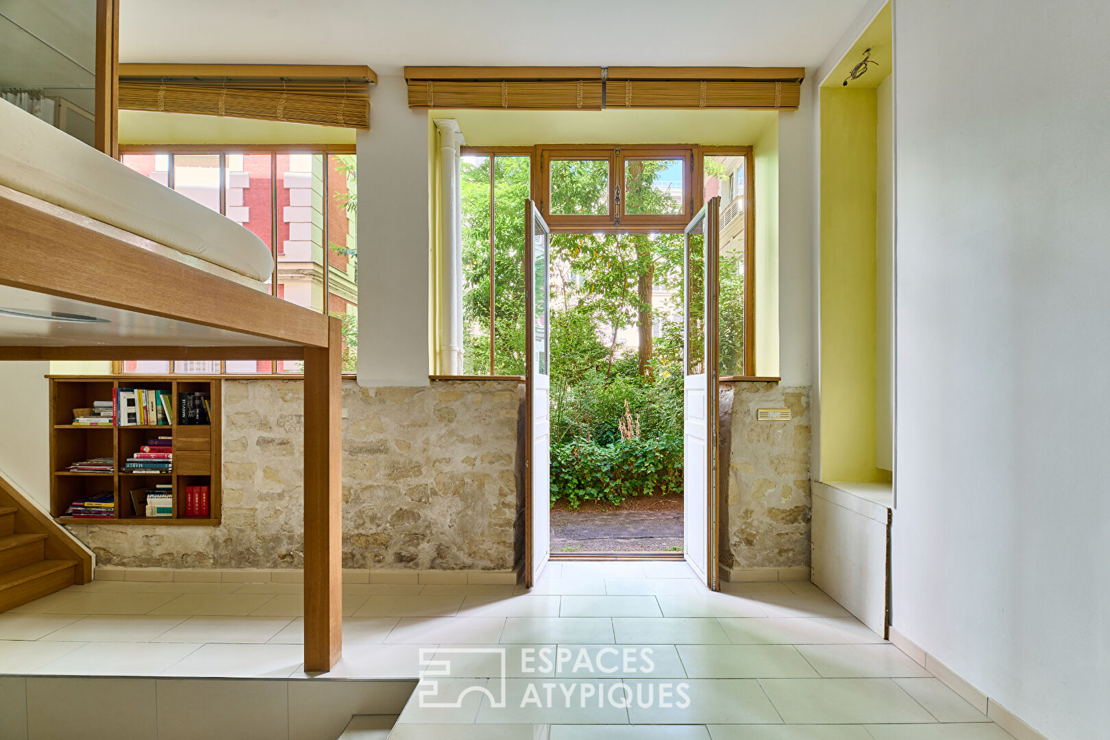 Ancien atelier de maître verrier à rafraîchir – Montmartre / Batignolles