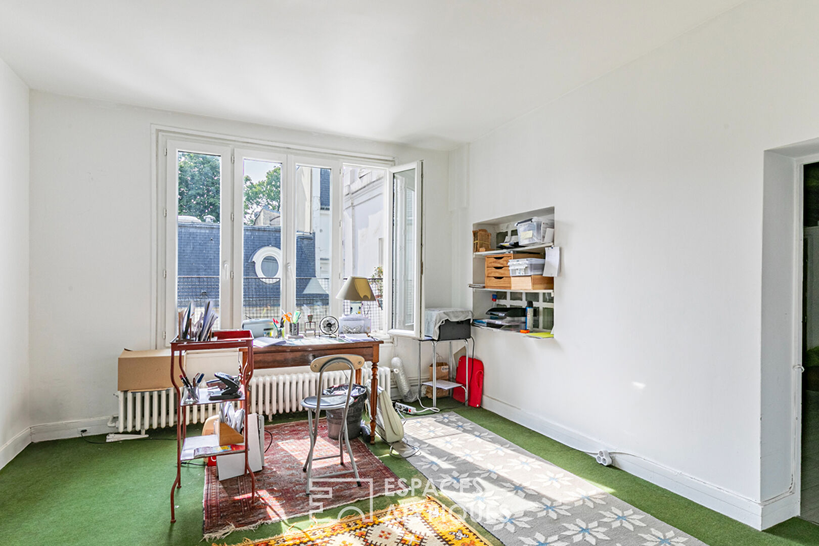 Characterful duplex in a quiet courtyard – Elysée Palace