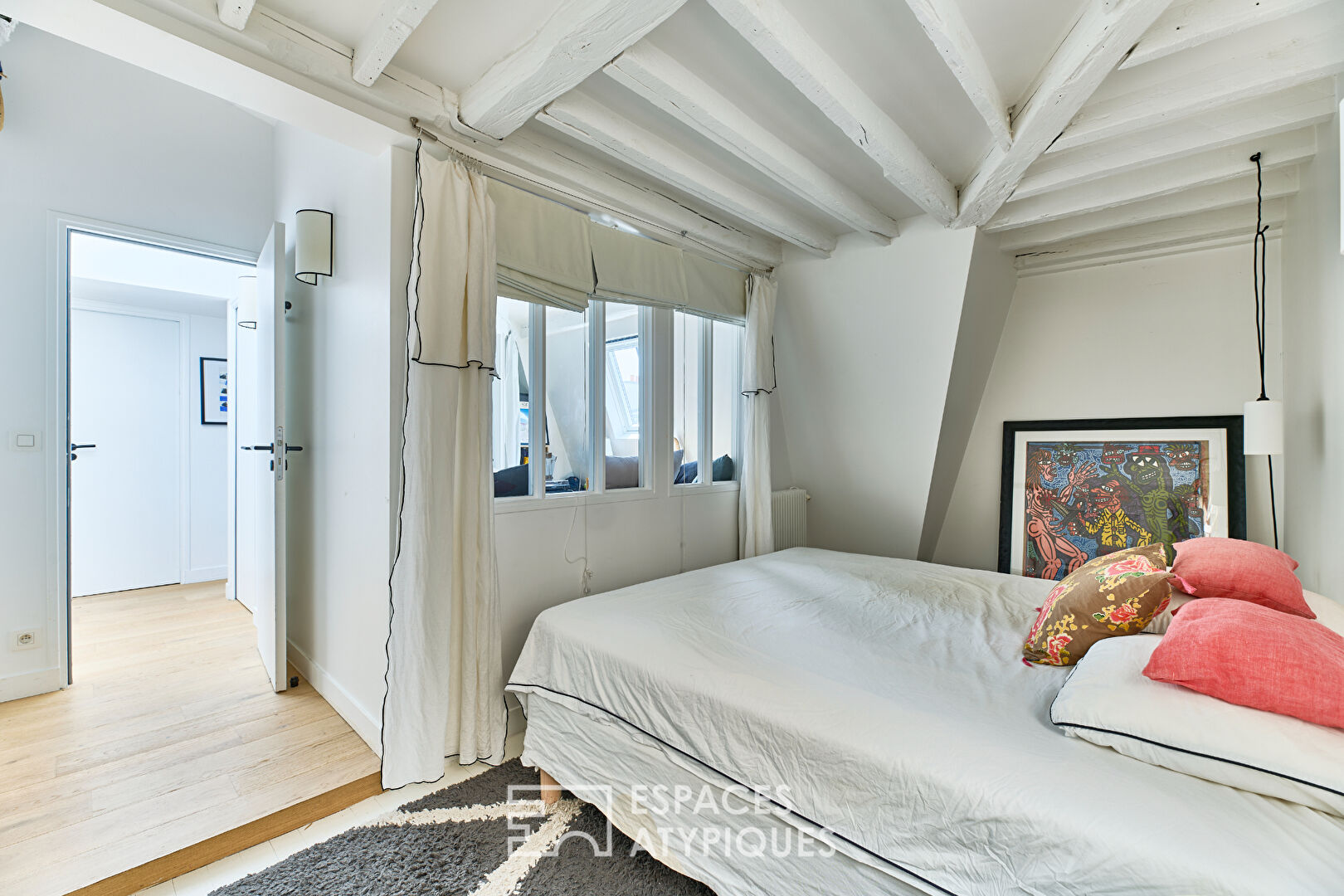 Top-floor duplex – Nouvelle-Athènes district