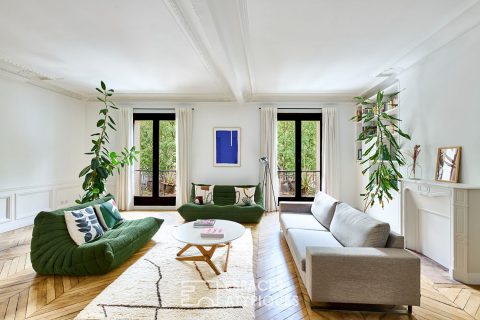Terrace apartment in the legendary Cité Yves Klein