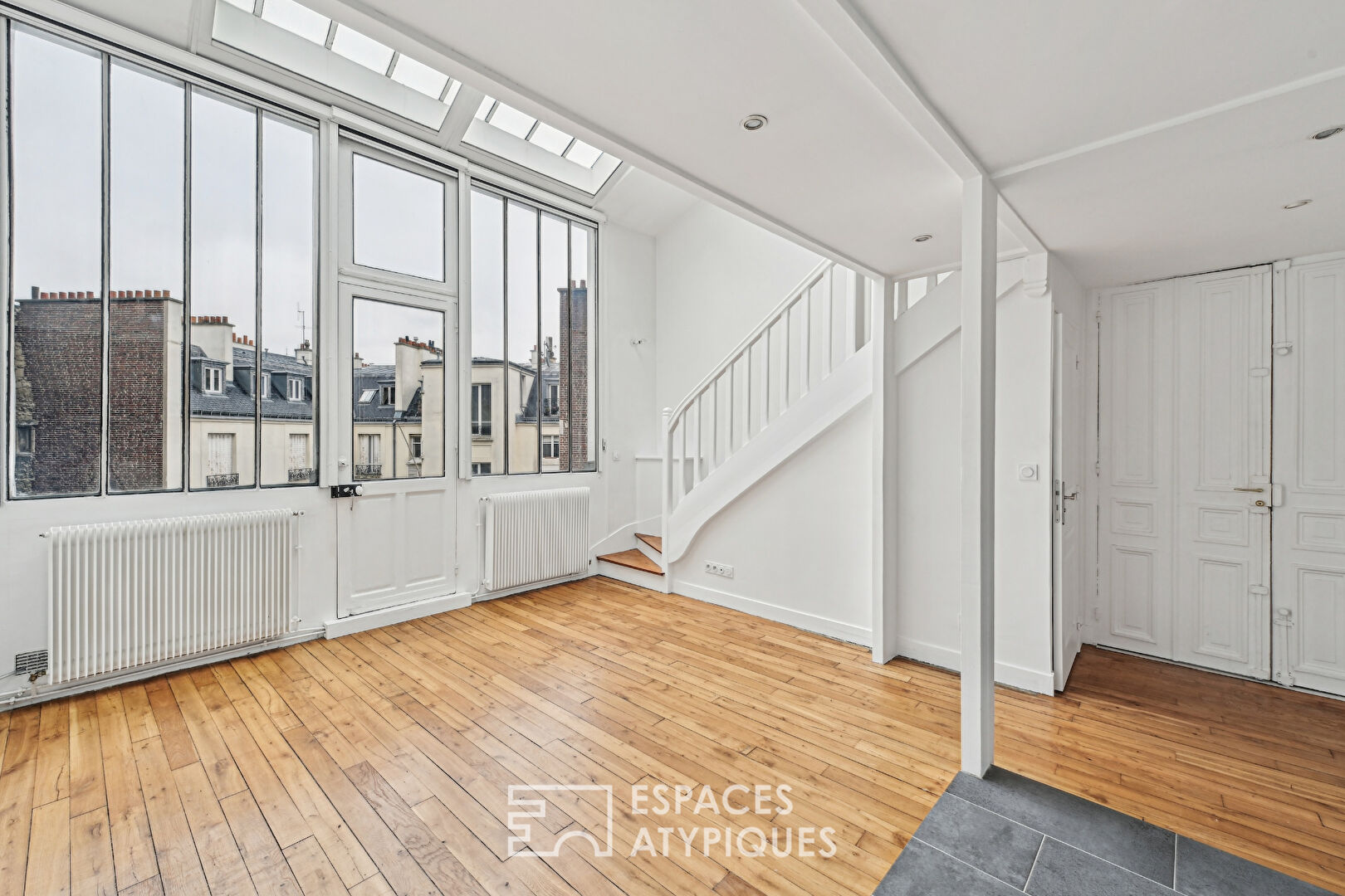 Atelier d'artiste traversant en dernier étage avec balcon ? Jasmin Auteuil