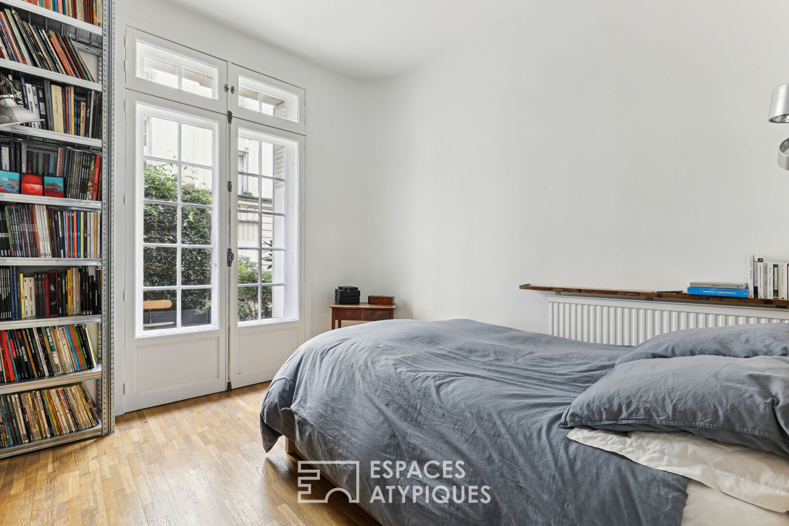 Loft d’habitation et local commercial avec verrière Eiffel proximité square d’Anvers