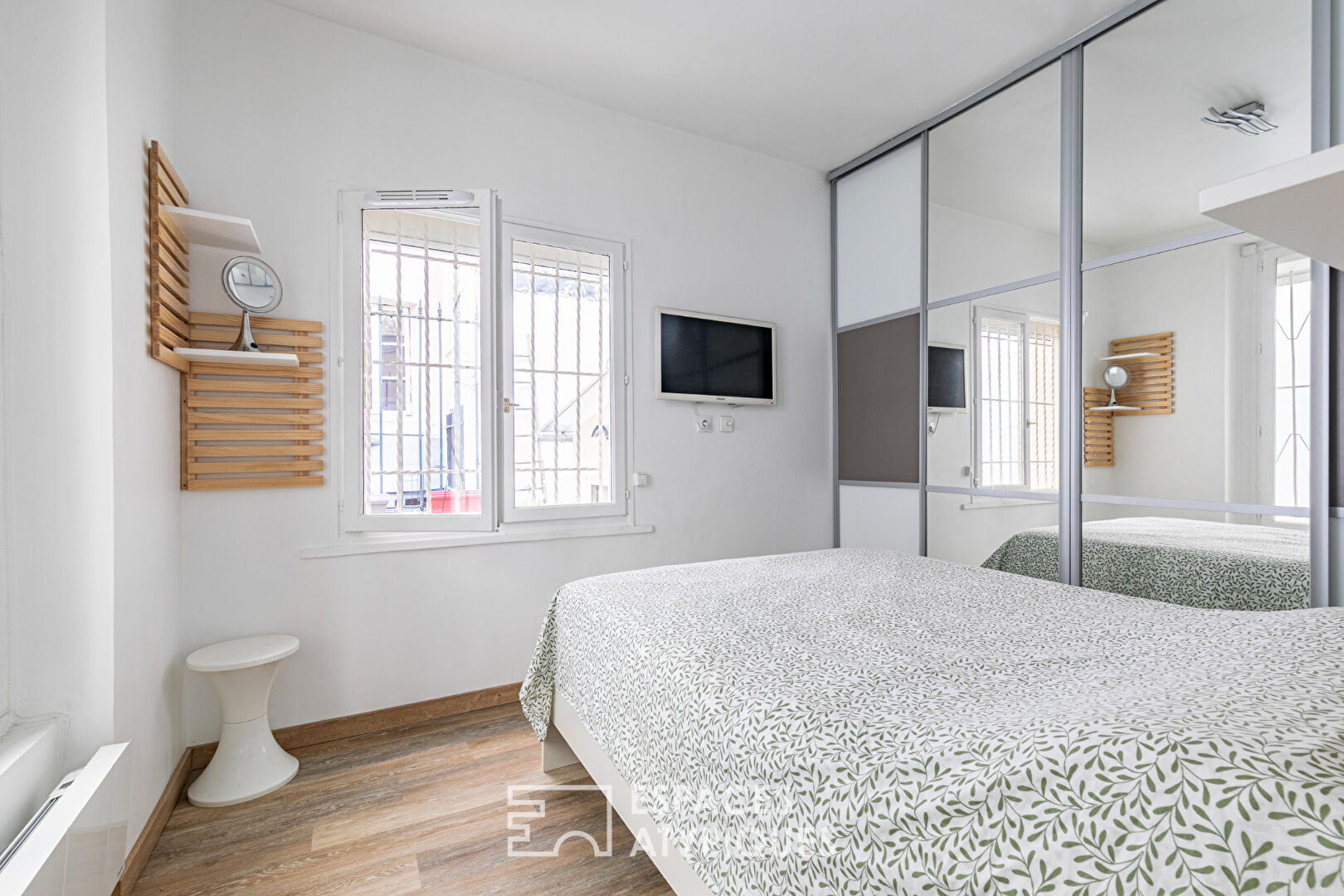 Townhouse in the heart of the block near Rue du Poteau