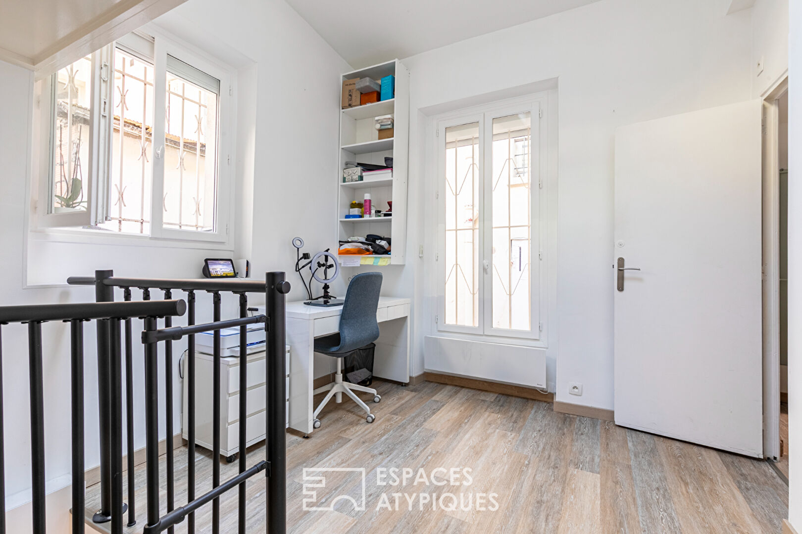Townhouse in the heart of the block near Rue du Poteau