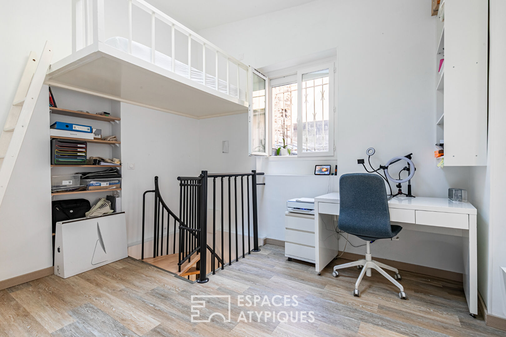 Townhouse in the heart of the block near Rue du Poteau
