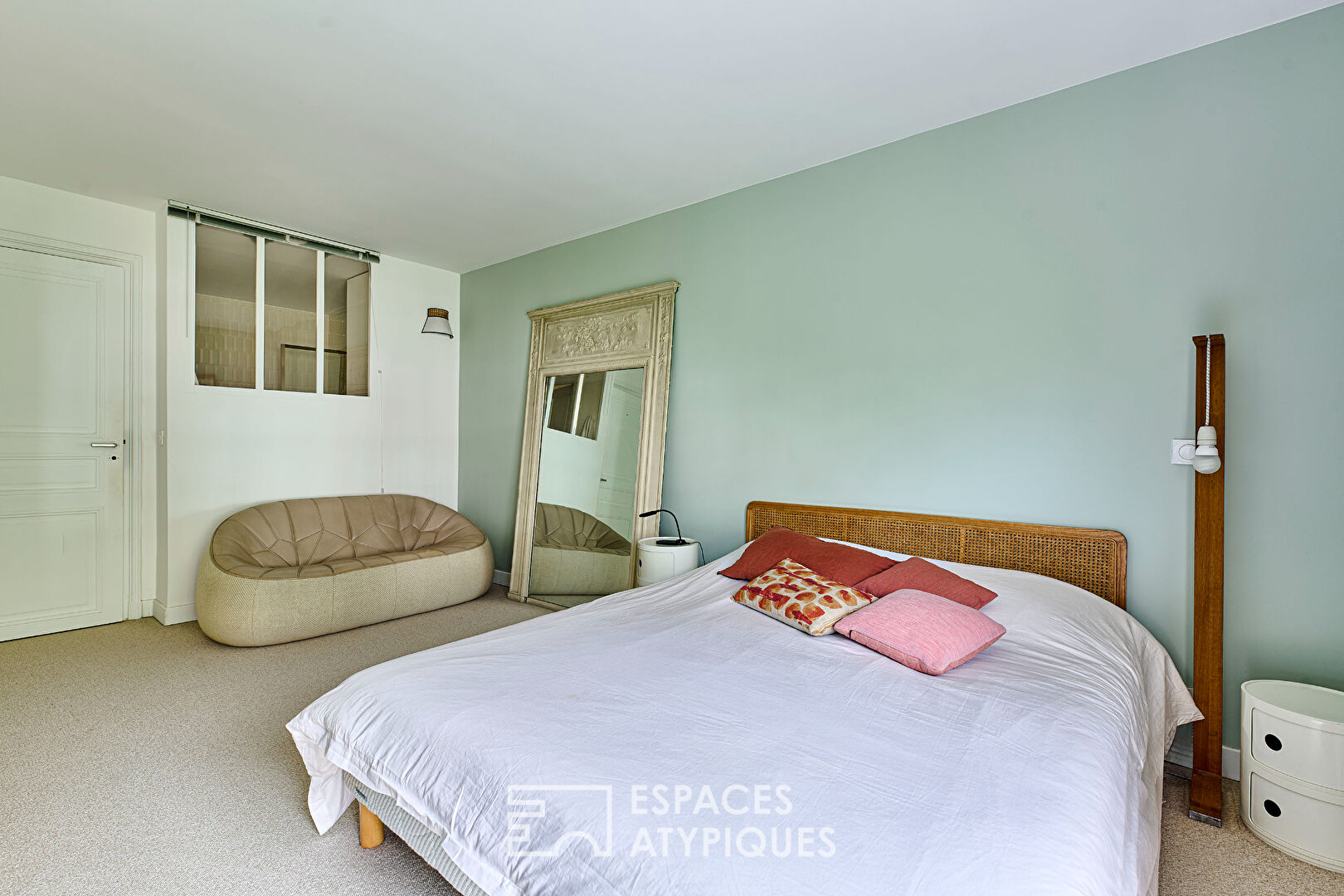 Duplex traversant dans un ancien hôtel particulier – Place du Maréchal Juin