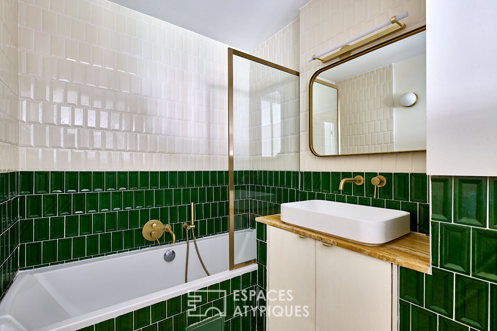 Duplex traversant dans un ancien hôtel particulier – Place du Maréchal Juin