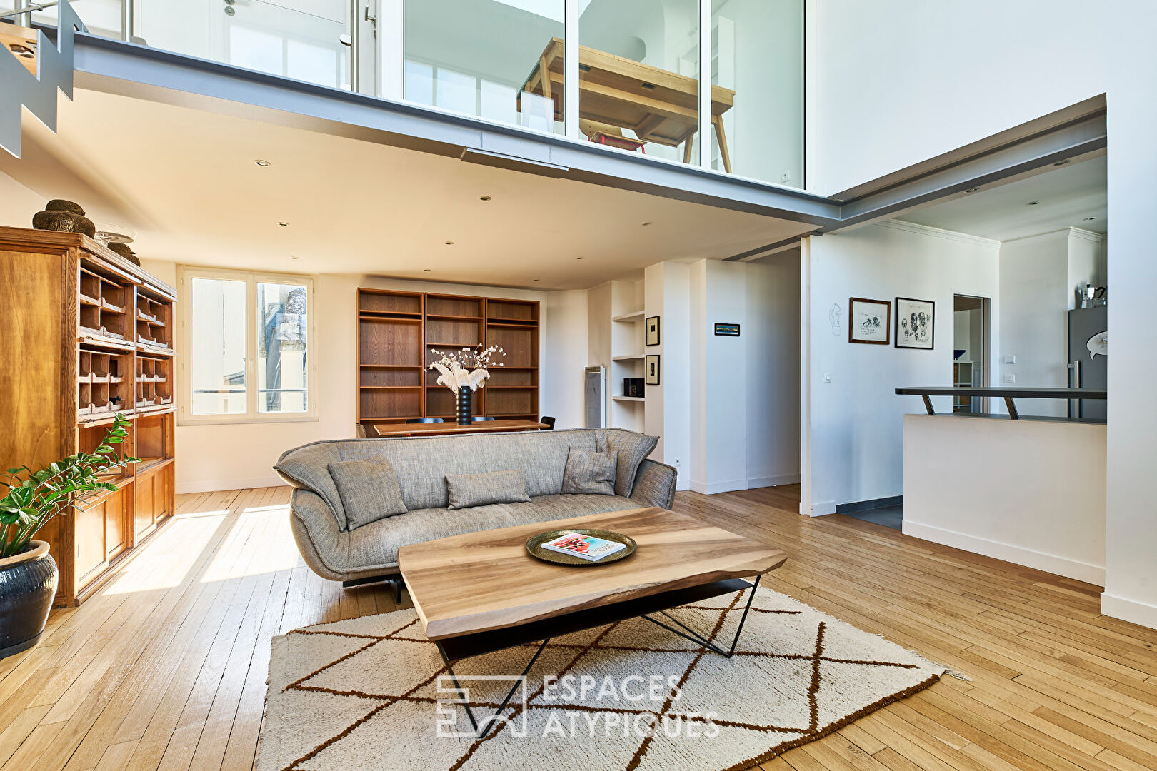 Artist’s loft on the top floor with painting storage room in SoPi