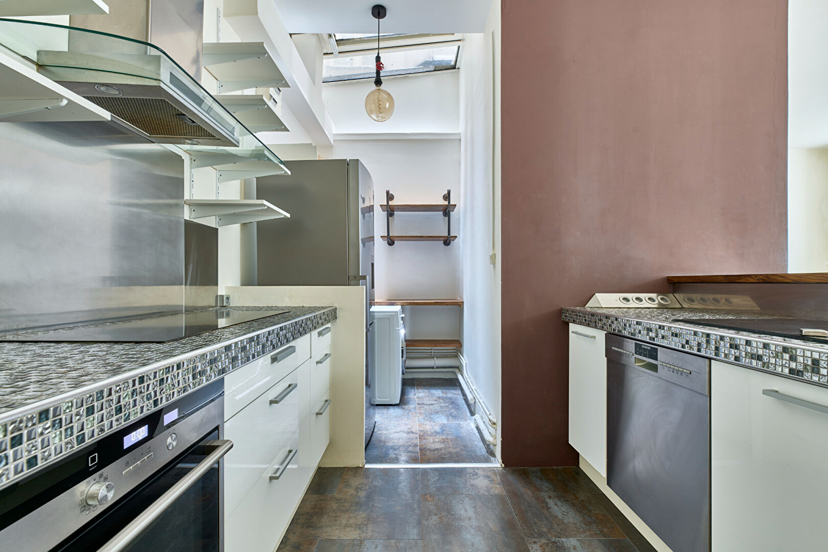 Loft with skylight near Square Montholon and Marché Cadet