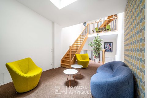 Triplex premises renovated into offices near Etoile – Place des Ternes