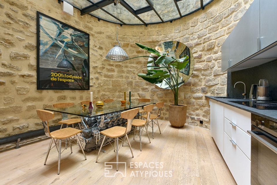 Appartement loft d'architecte et cour privative à Montmartre
