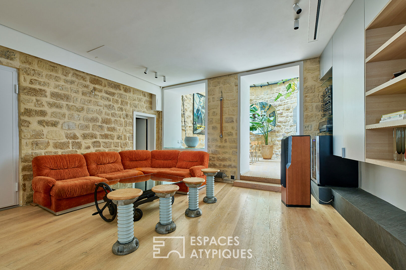 Appartement-loft d’architecte et terrasse à Montmartre