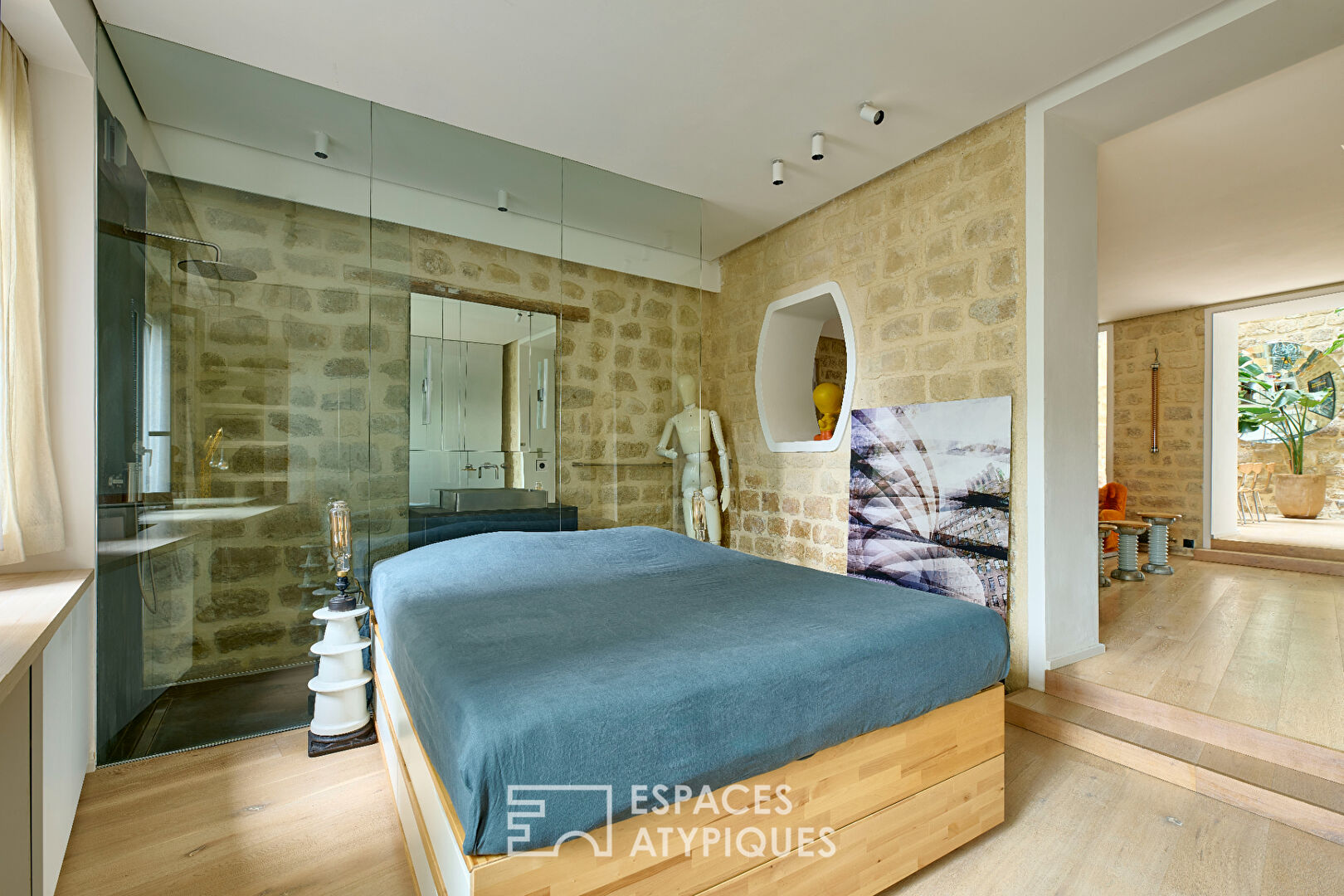 Appartement-loft d’architecte et terrasse à Montmartre