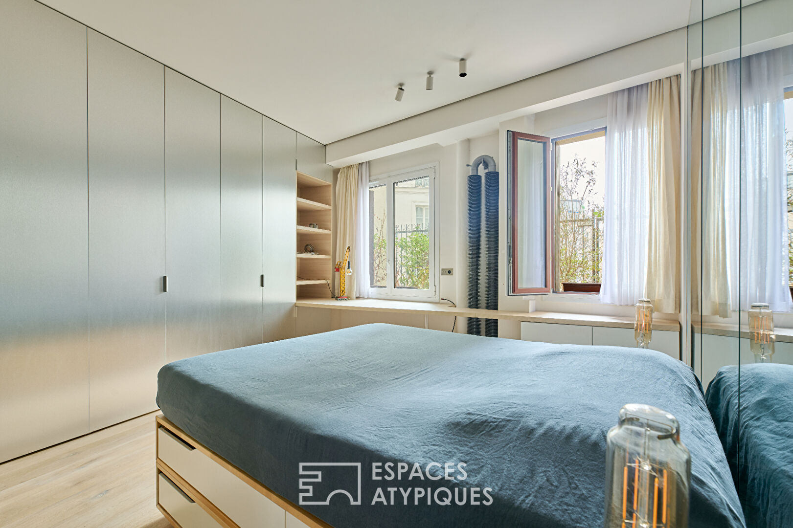 Appartement-loft d’architecte et terrasse à Montmartre