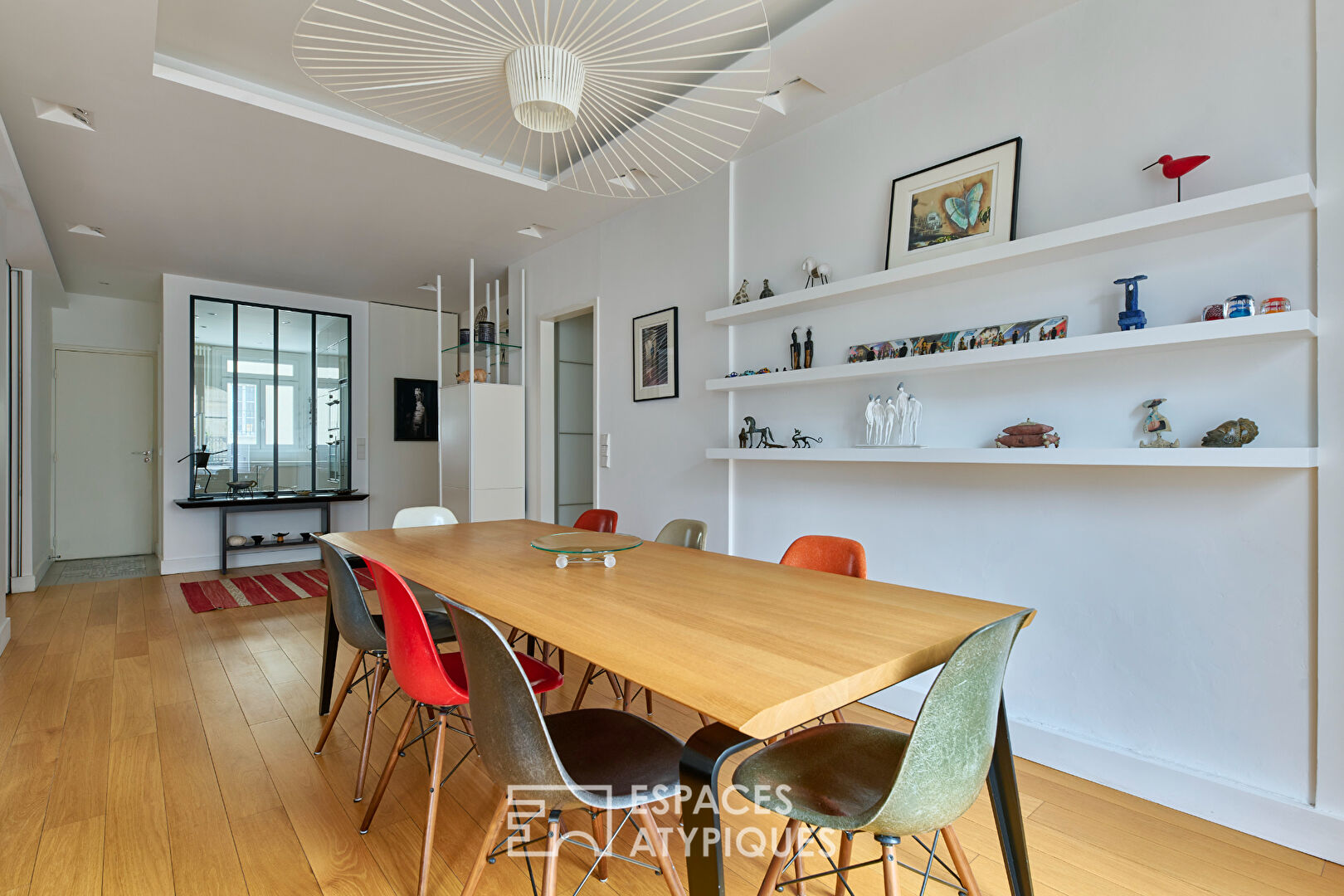 Appartement traversant contemporain proche Place Victor Hugo