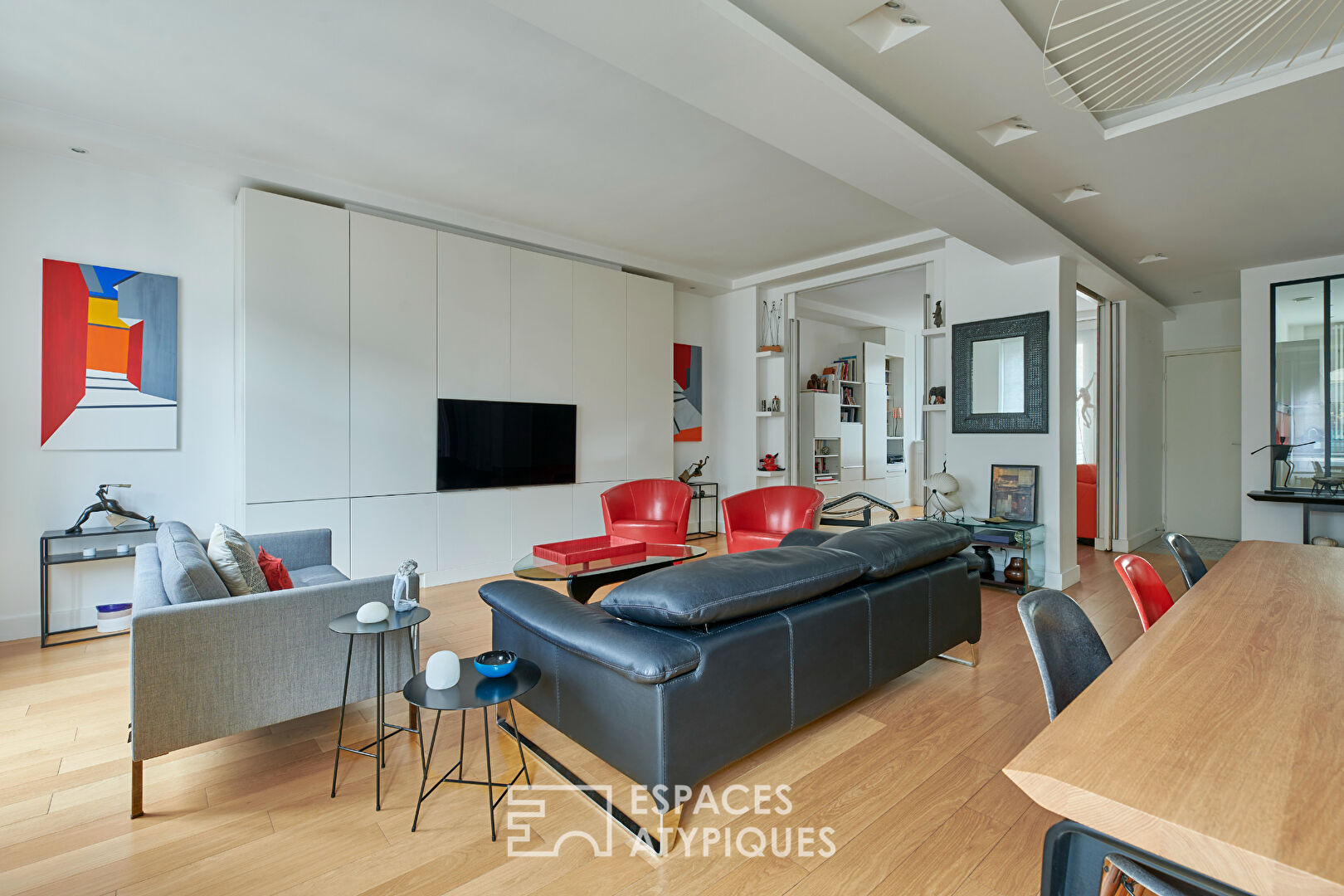 Appartement traversant contemporain proche Place Victor Hugo