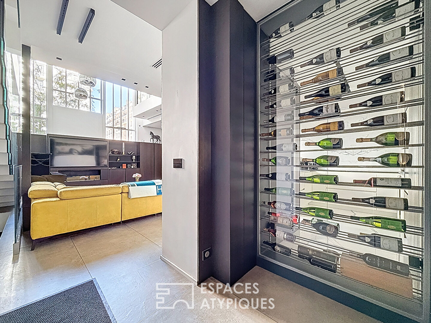 Ancien atelier d’artiste aménagé en loft familial d’exception – Wagram-Pereire