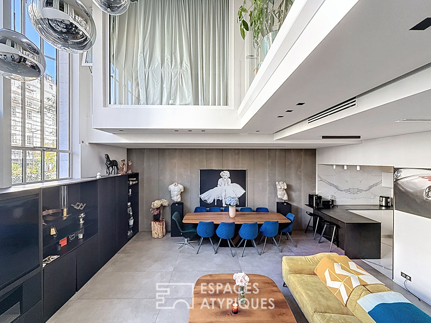 Ancien atelier d’artiste aménagé en loft familial d’exception – Wagram-Pereire