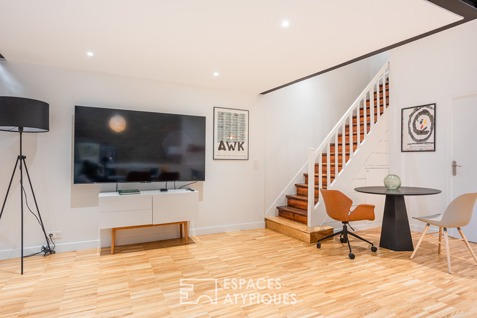 Former dance studio transformed into a mixed-use architect’s loft – Grandes Carrières