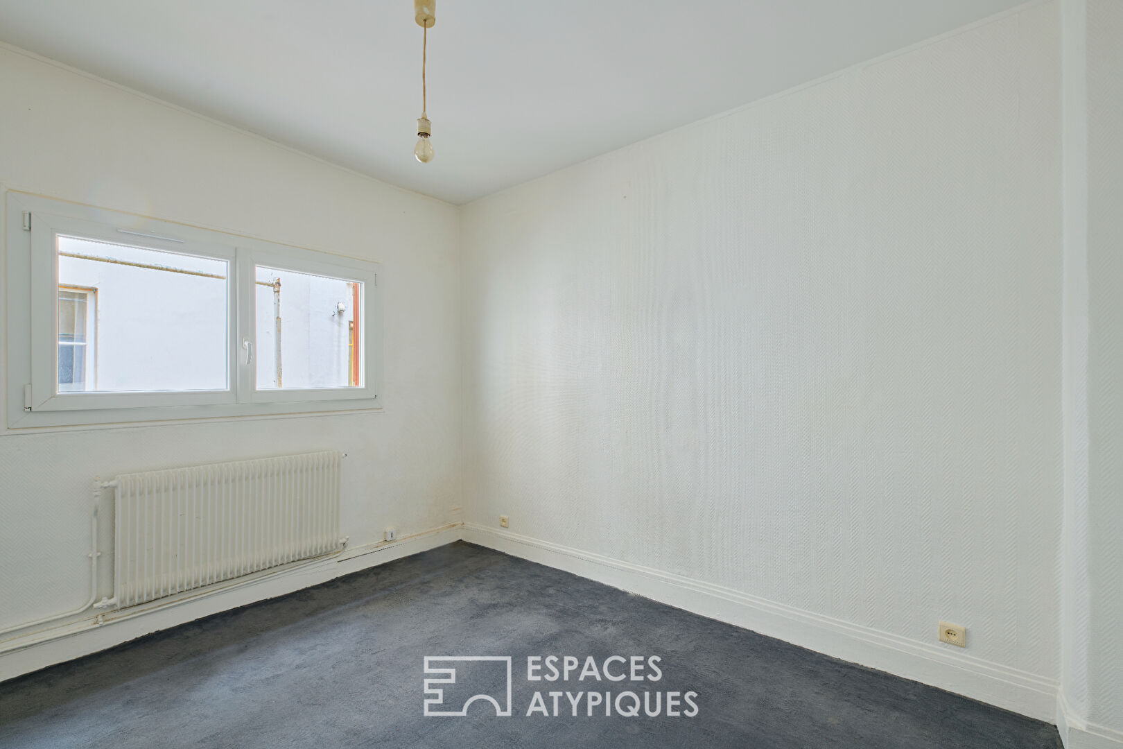 Ensemble de deux lots à réunir et à rénover aux Abbesses