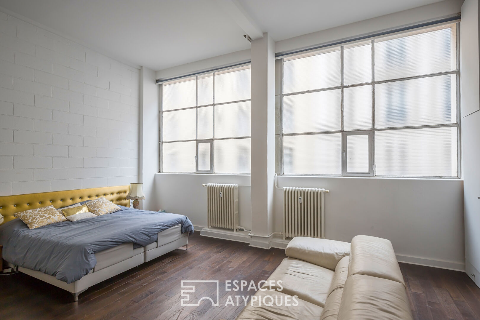 Loft familial dans ancien laboratoire pharmaceutique – Cimetière de Montmartre