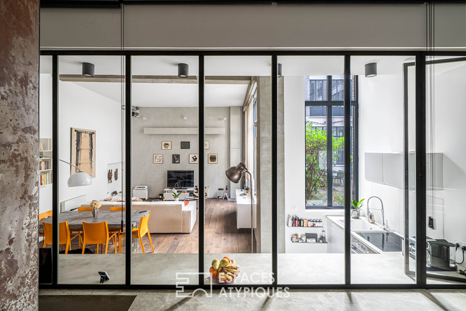 Loft avec extérieur privatif au coeur des Batignolles