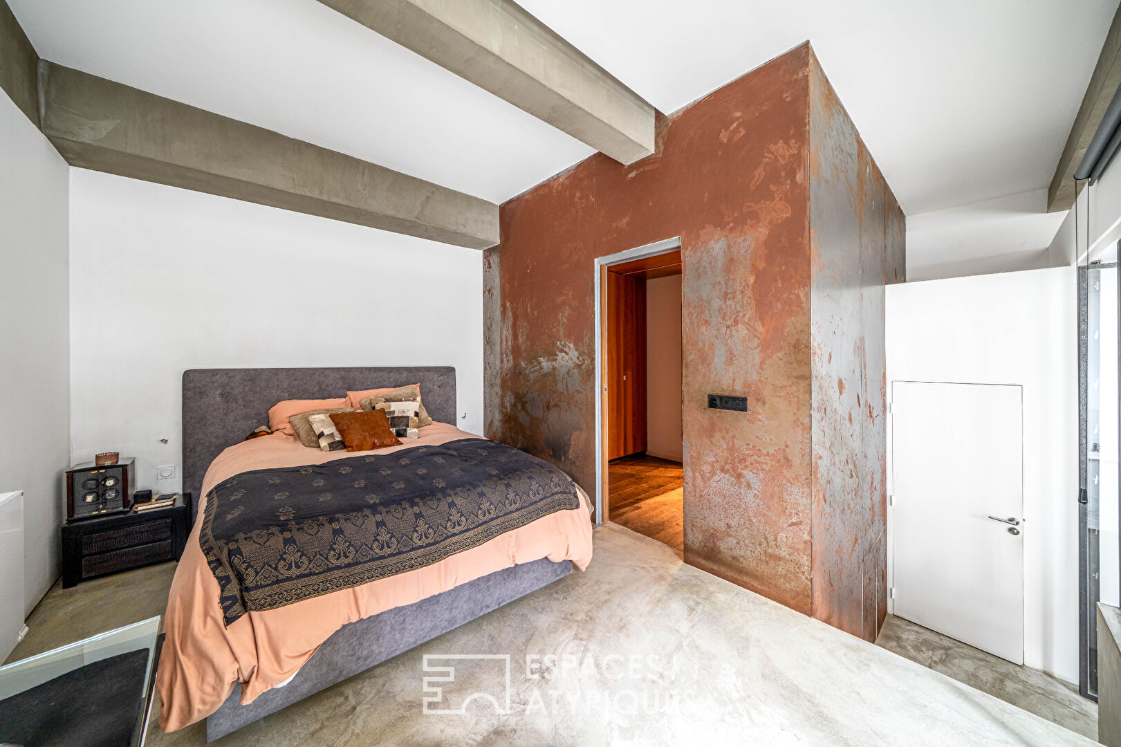 Loft avec extérieur privatif au coeur des Batignolles