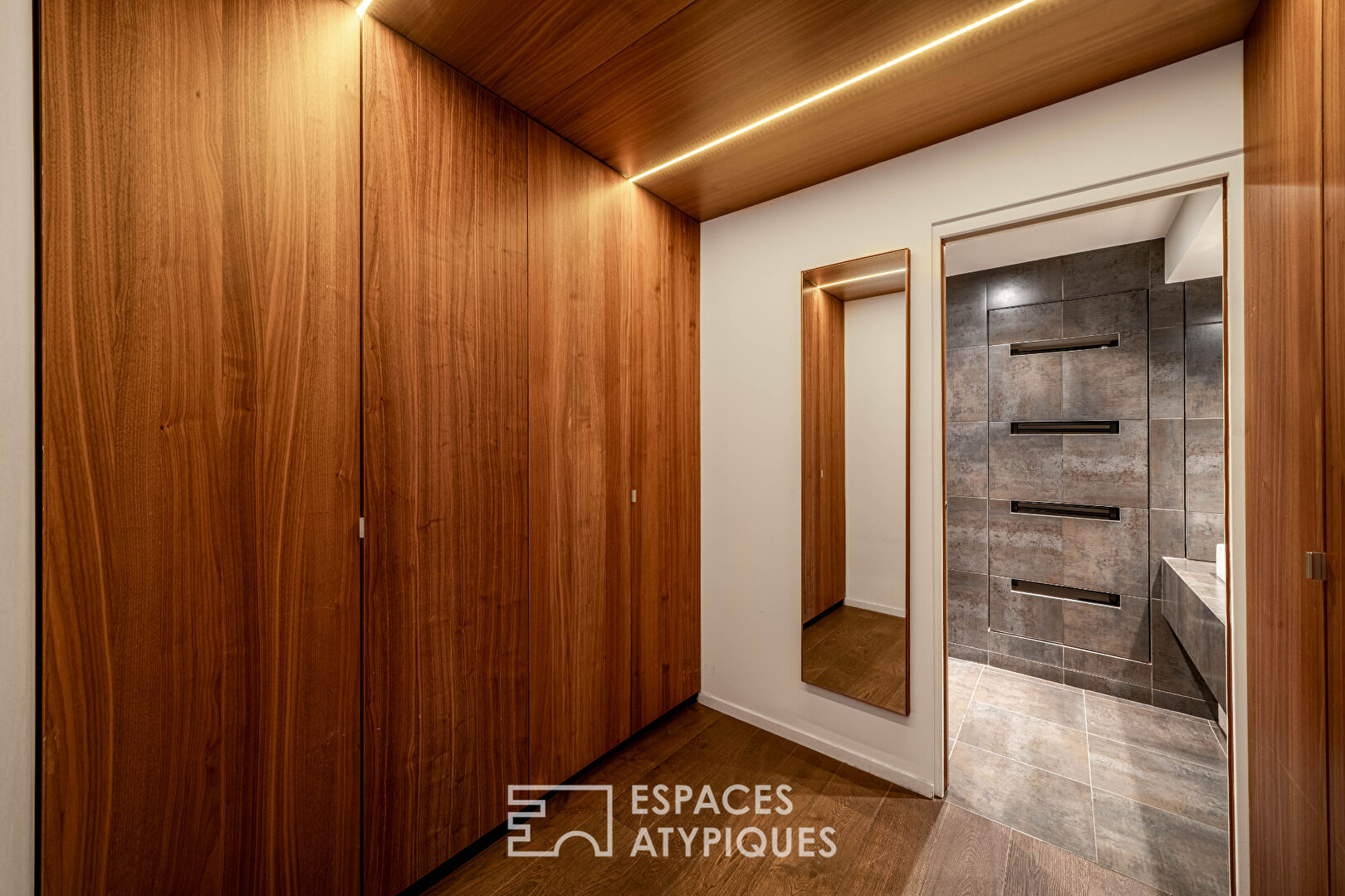 Loft avec extérieur privatif au coeur des Batignolles