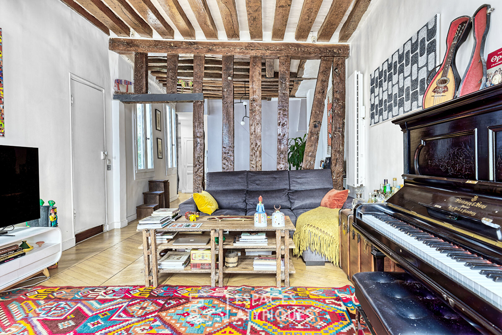 Typical character apartment in Montorgueil – Etienne Marcel