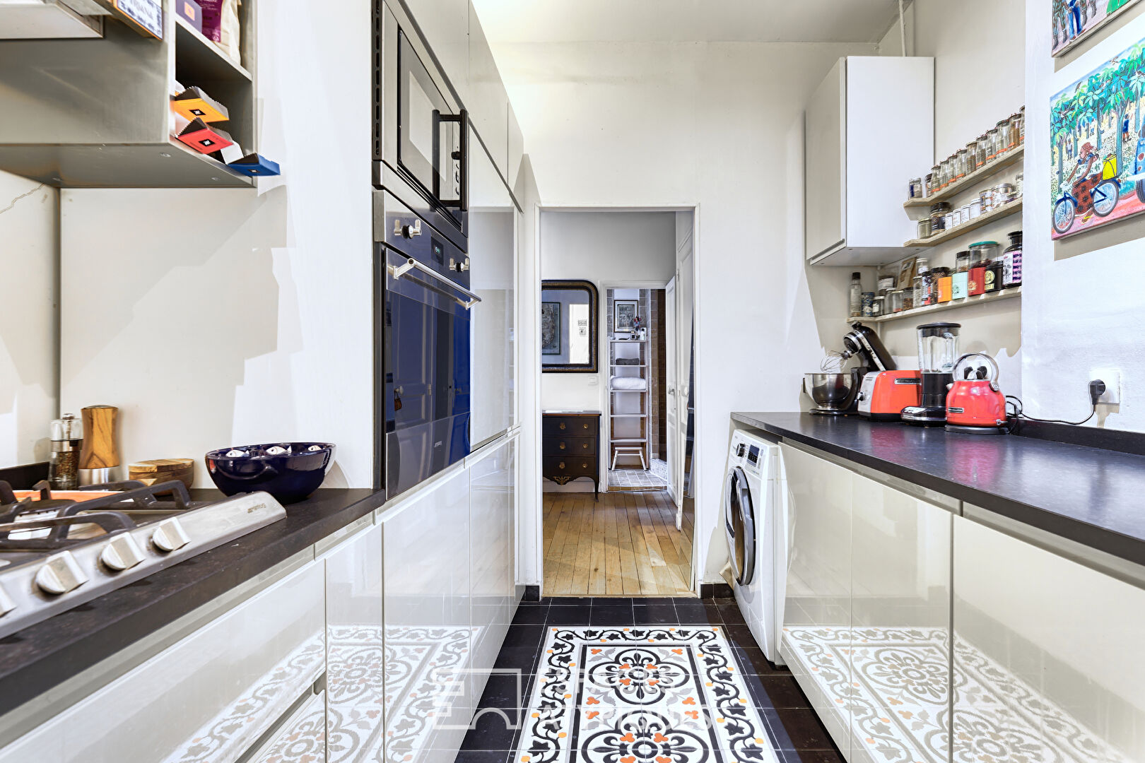 Typical character apartment in Montorgueil – Etienne Marcel