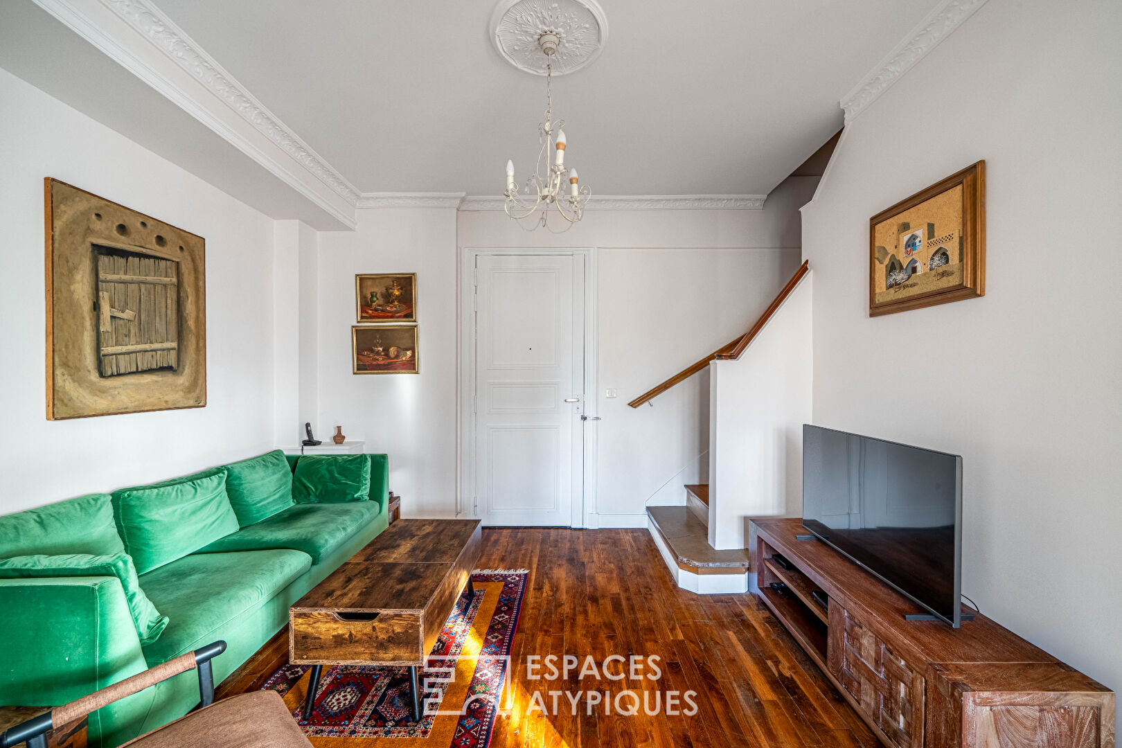Art Deco duplex on the edge of the Bois de Boulogne and the Jardin du Ranelagh