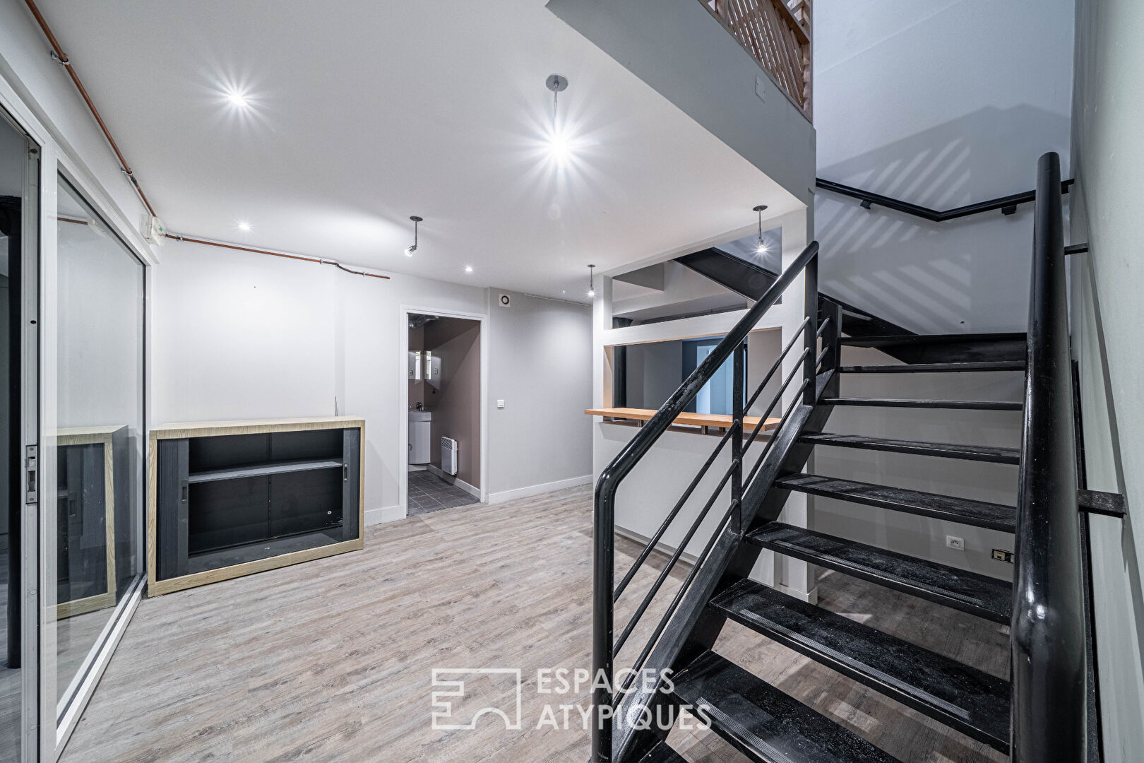 Local commercial en duplex avec verrière – Miromesnil / Villiers