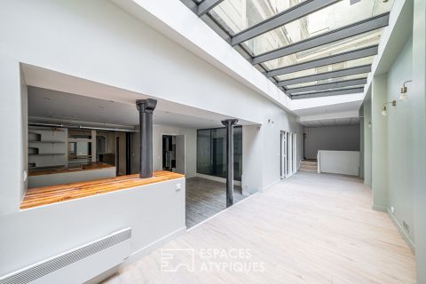 Commercial space in a duplex with a glass roof – Miromesnil / Villiers