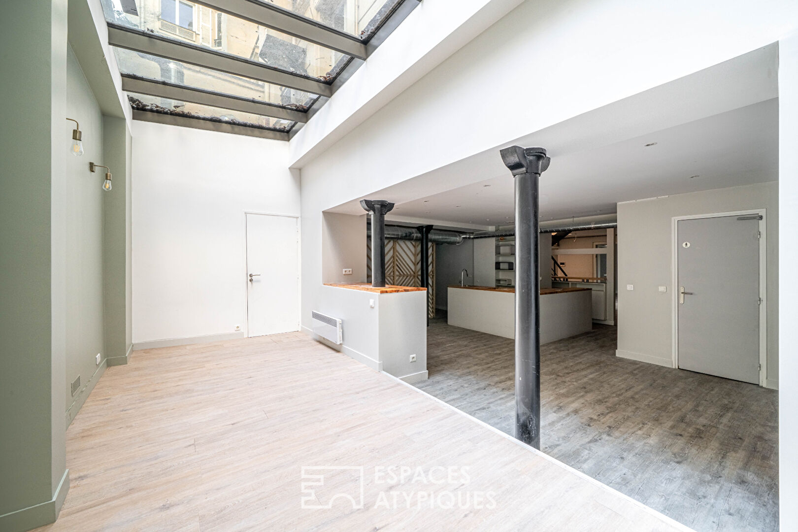 Local commercial en duplex avec verrière – Miromesnil / Villiers