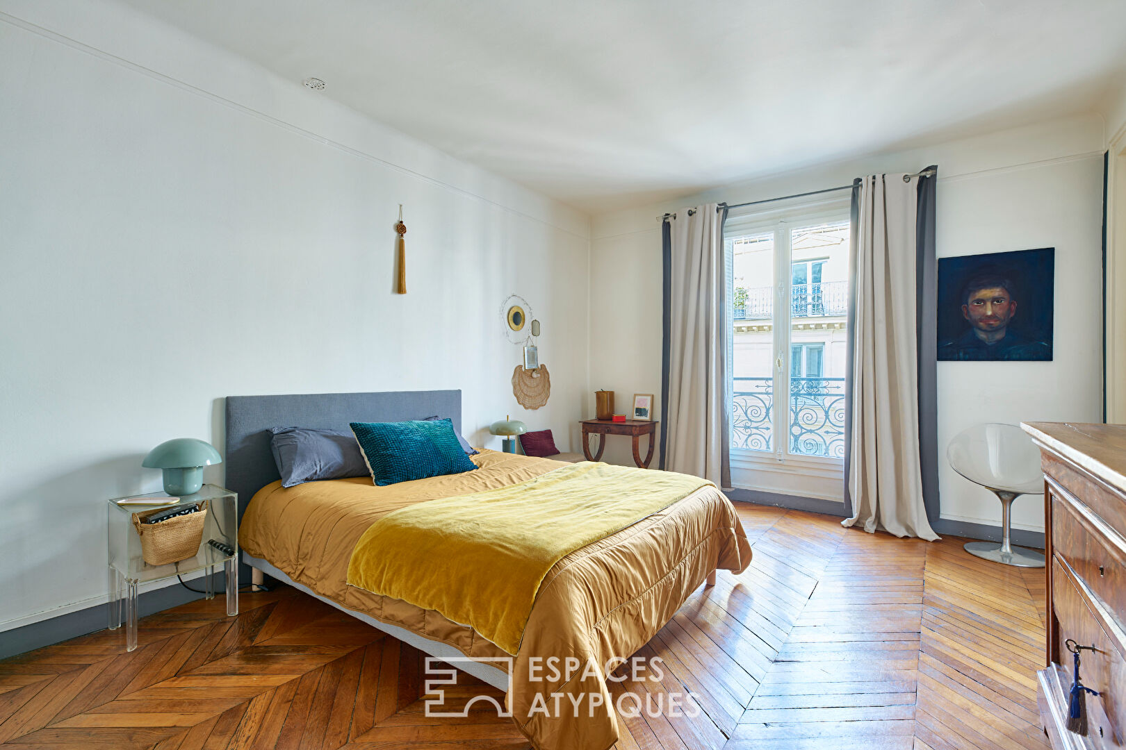 Haussmannien d’artiste avec balcon – Madeleine / Saint-Augustin