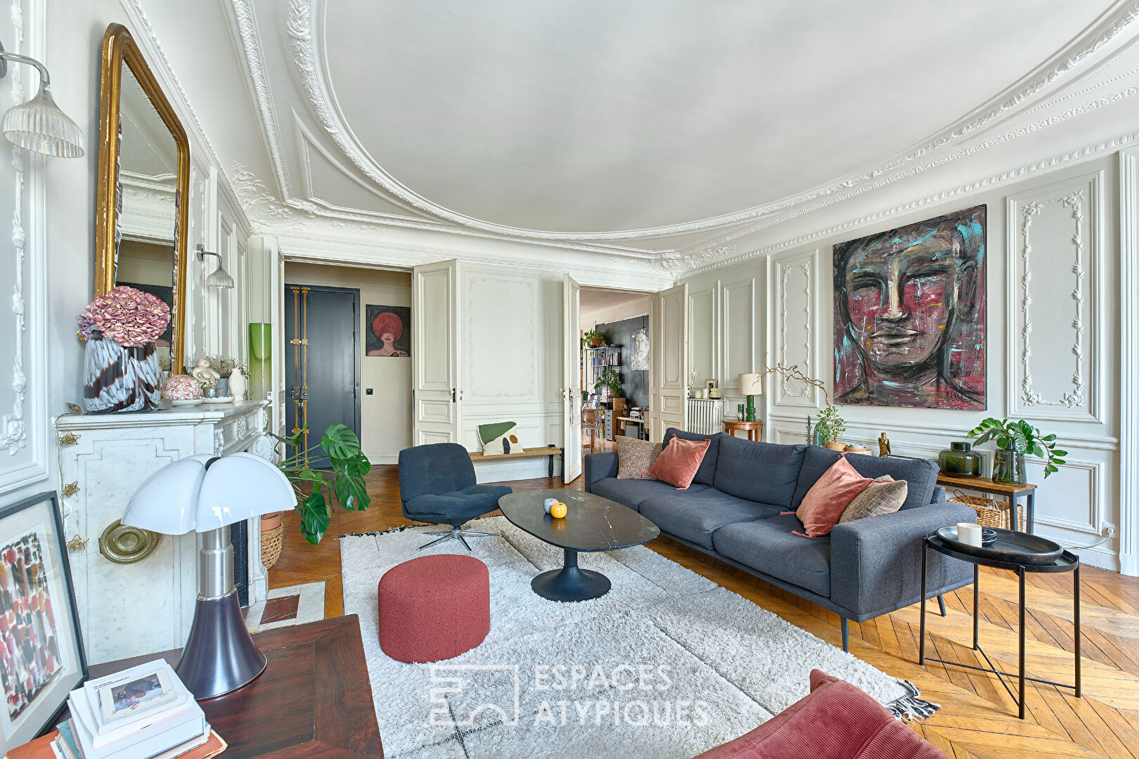 Haussmannien d’artiste avec balcon – Madeleine / Saint-Augustin