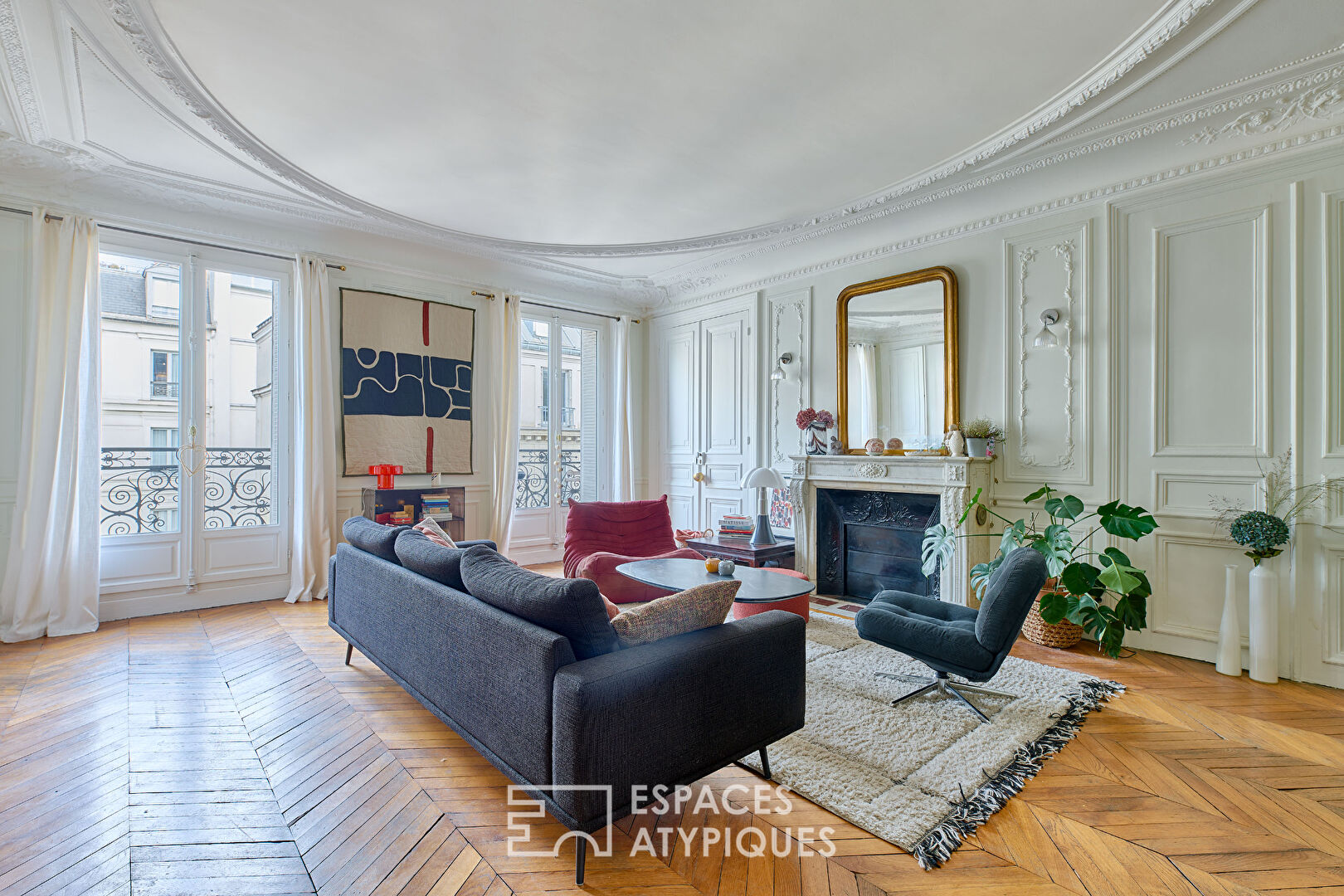 Haussmannien d’artiste avec balcon – Madeleine / Saint-Augustin