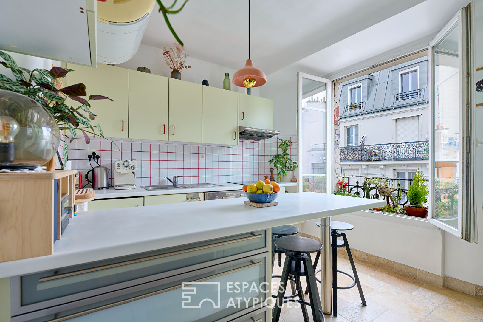 Appartement optimisé en étage élevé proche Jules Joffrin