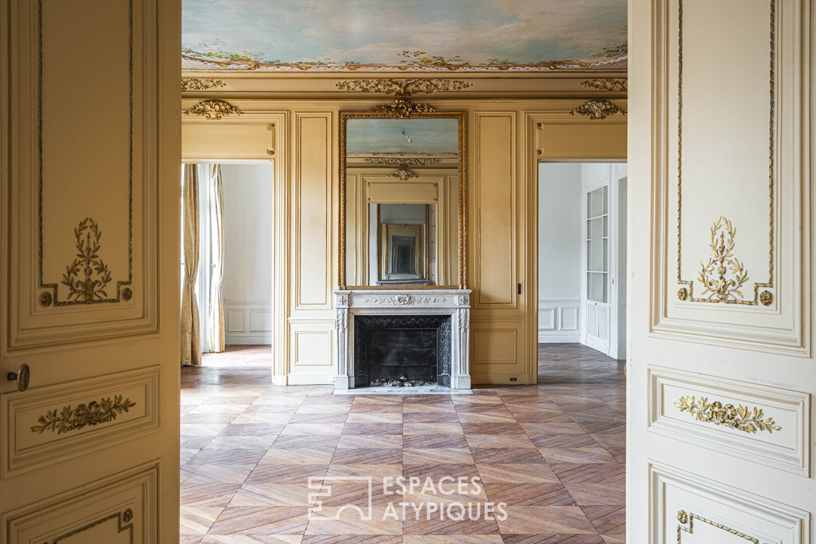 Haussmannien à réinterpréter avec balcons – Quartier Faubourg du Roule